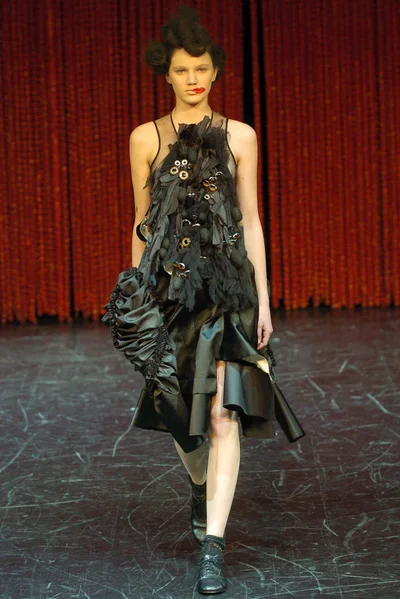 Look 30